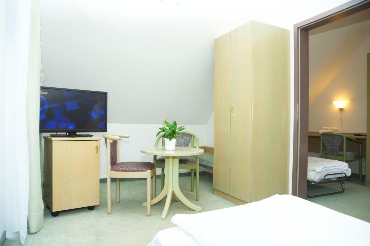 Hotel Krauthof 루드빅스부르크 외부 사진